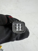 Load image into Gallery viewer, Front Left Window Regulator W/2 Pins Motor for Mitsubishi Outlander ZE/ZF 02-06