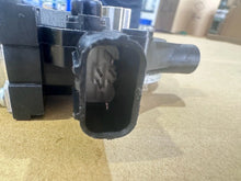 Load image into Gallery viewer, Rear Right Window Lift Motor 6 Pins for Honda Accord Euro CU 08-15