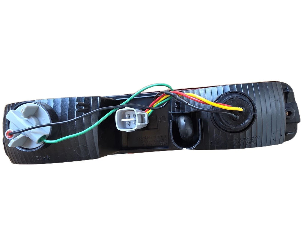 Rear Bar Lamp Right Side for Mitsubishi Pajero NP 02-06