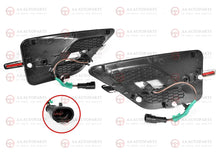 Load image into Gallery viewer, Guard Flutes Indicators Flasher For Holden Commodore VY VZ SS Pair