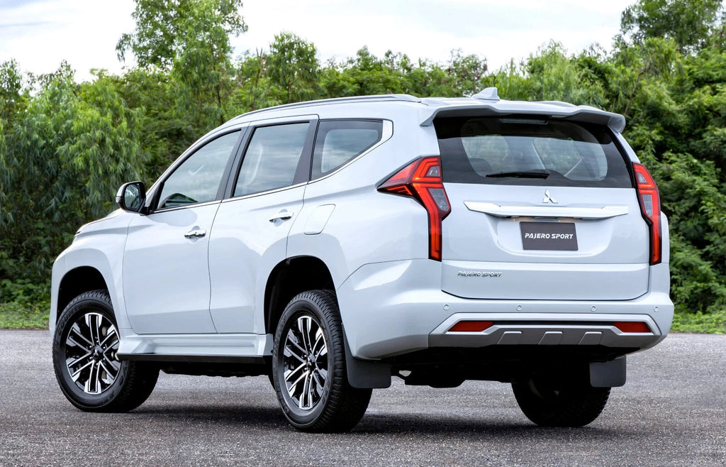 *NEW* TAIL LIGHT LAMP (GENUINE) for MITSUBISHI PAJERO SPORT QF 11/2019 -ON RIGHT