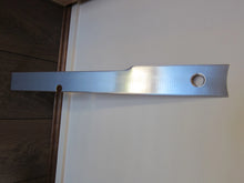 Load image into Gallery viewer, ENGINE COVER INSERT PLATE SUIT FORD FALCON BA BF 6 CYLINDER SEDAN UTE/XR6/TURBO