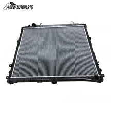 Load image into Gallery viewer, For Toyota Land Cruiser 2008-2019 VDJ200 SERIES AUTO / MANUAL RADIATOR W/ CAP