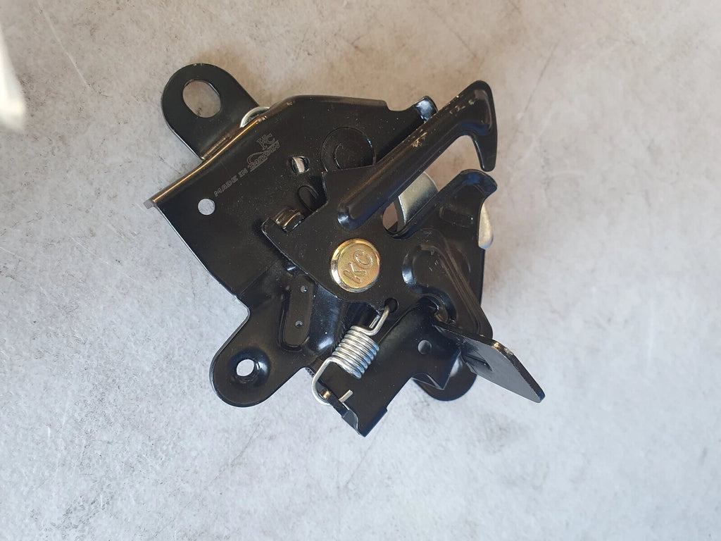 RHD Bonnet Hood Lock Latch for Toyota HiAce 2005-2019 5351026060