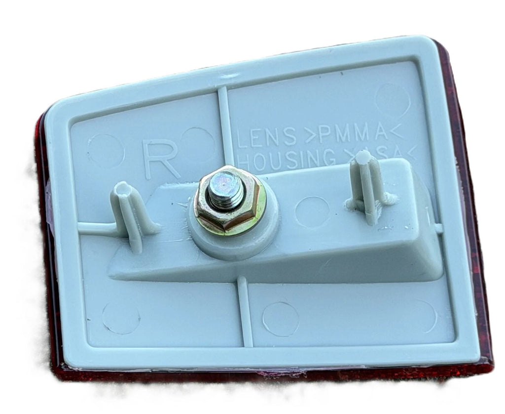 Rear Bar Reflector Right Side for Mitsubishi Pajero NS/NT/NW/NX 06-21