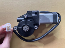 Load image into Gallery viewer, Front Left Window Lift Motor 2 Pins for Toyota Hilux TGN/KUN/GGN 05-15