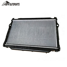 Load image into Gallery viewer, Radiator For Toyota Landcruiser 80 Series FJ80R FZJ80R 4.5L 6Cyl 1993-1998 AT/MT