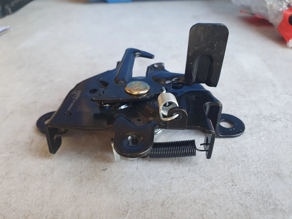 RHD Bonnet Hood Lock Latch for Toyota HiAce 2005-2019 5351026060