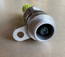 Load image into Gallery viewer, GENUINE Nissan Patrol GQ Y60 TB42 TD42 Speedometer Pinion Speed Sensor Gear 16T