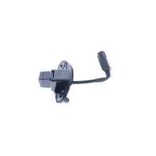 Load image into Gallery viewer, Reverse Camera OE Connector for Toyota Landcruiser 200 Series 2007-2015