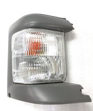 Load image into Gallery viewer, NEW CORNER INDICATOR LIGHT LAMP for MAZDA E SERIES VAN E2000 1999-2006 RIGHT RHS