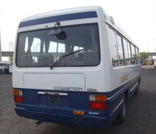 Load image into Gallery viewer, *NEW* TAIL LIGHT BACK LAMP SUIT TOYOTA COASTER BUS 20/30 SERIES 1982- 1993 PAIR